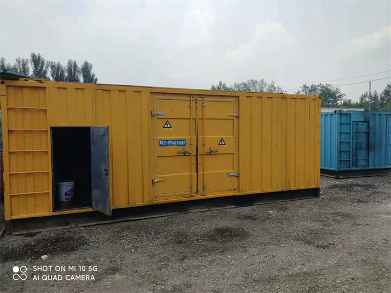 博爱200KW柴油发电机组需要配备什么型号的电缆线？